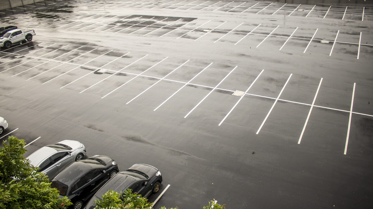 Read more about the article The Importance of Parking Lot Drainage